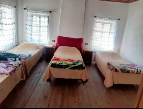 Hostal Guesthouse Lulash Zelna