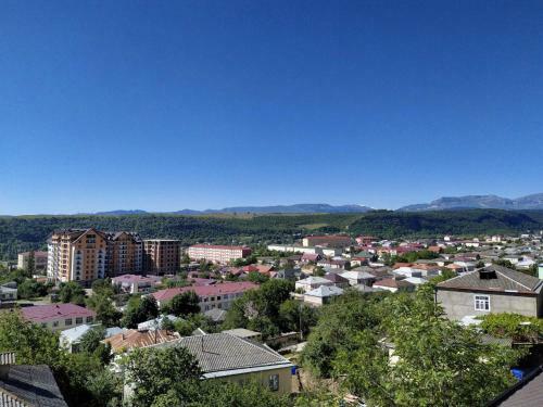 Villa Qusar, Ba? Evi