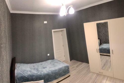 Villa Qusar, Ba? Evi