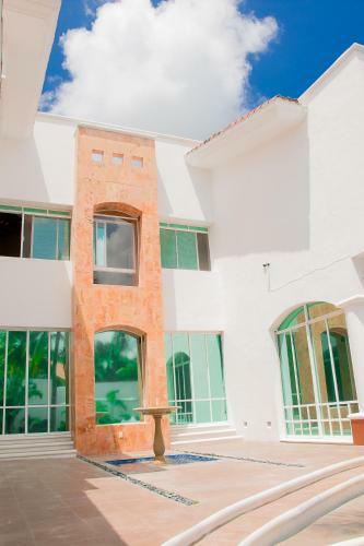 Luxury Villa Alamos