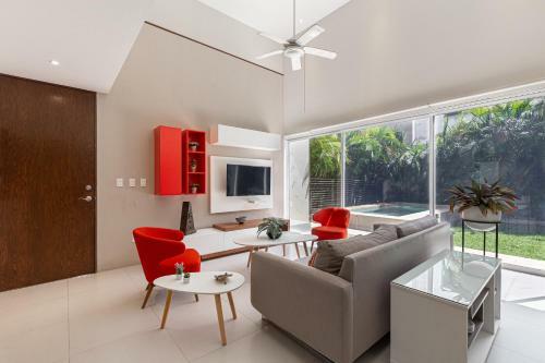 Casa De 4 Habitaciones Con Alberca Privada!