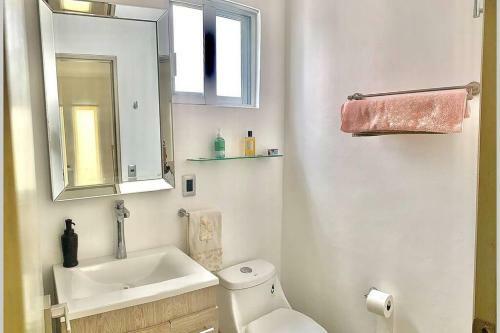 Apartamento Elegante Casa Hermosa En Residencial Con Alberca