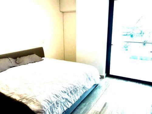 Apartamento Condo In Marina Puerto Cancun With A Nice View.