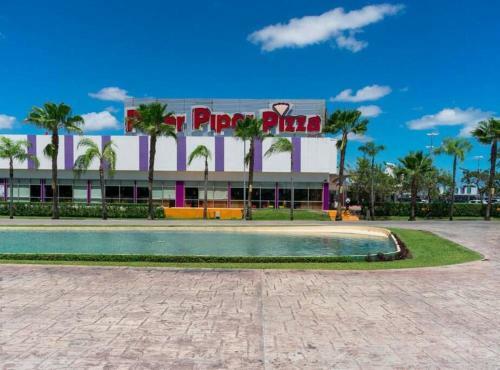 D304 � Incredible 2br Apartment-pool & Jacuzzi
