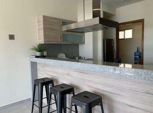D304 � Incredible 2br Apartment-pool & Jacuzzi