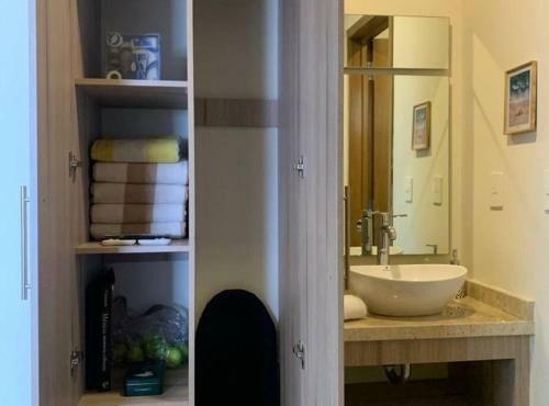 D304 � Incredible 2br Apartment-pool & Jacuzzi