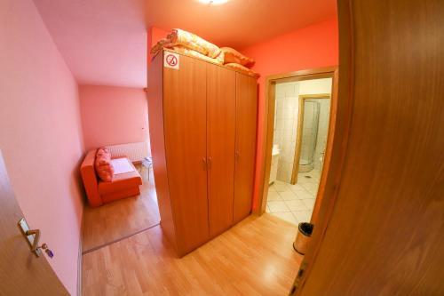 Apartments Crvena Jabuka 1