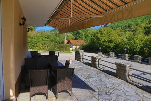 Apartments Crvena Jabuka 1