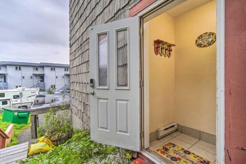 Apartamento Anchorage Condo - Walk To Downtown And Coast Trail!