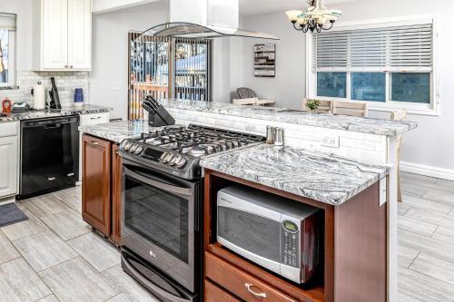 Midtown Anchorage Basecamp Condo A