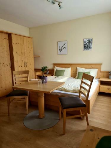 Hostal Fr�hst�ckspension Klein Und Fein