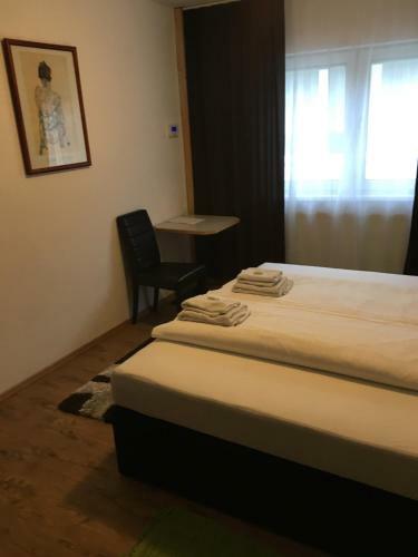 Hostal Pension Sunnseitn