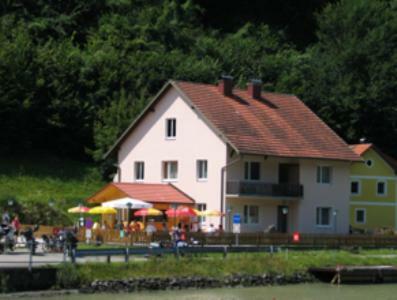 Hostal Idylle Am Donauufer