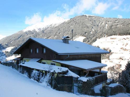 Holiday Home Haus Haselwanter Sellrain