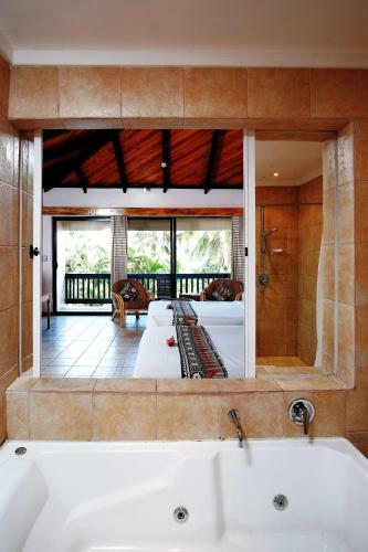 Hotel Anchorage Beach Resort