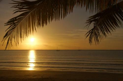 Smugglers Cove Beach Resort & Hotel