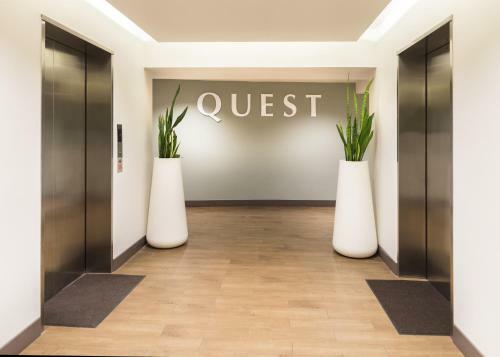 Apartamentos Quest Suva