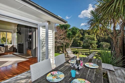 Sandy Bay Hideaway - Sandy Bay Holiday Home