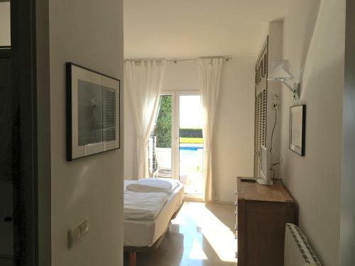 Apartament Cala Mar�al