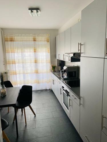 Apartamento Sch�ne 2 Zimmer In Basel