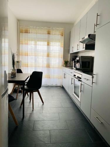Apartamento Sch�ne 2 Zimmer In Basel