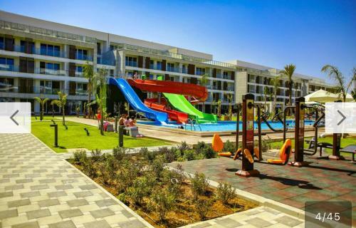 Apartamento 5 Star Courtyard Longbeach Resort