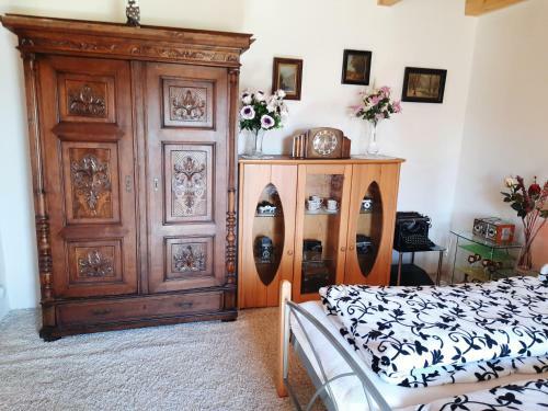 Apartamento Novohradsk� Hory - Pron�jem Na Samot? U Lesa