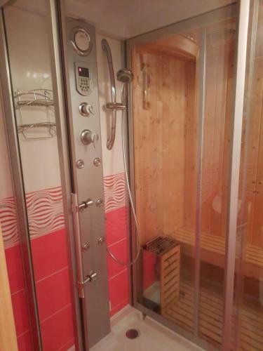 Apartamento Novohradsk� Hory - Pron�jem Na Samot? U Lesa
