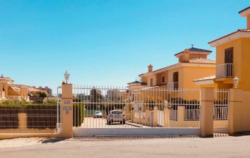 Holiday Home Pe�iscola