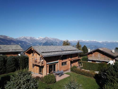 Chalet Calin Nend100