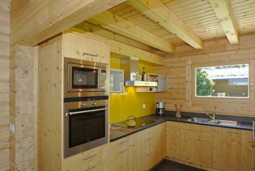 Chalet Calin Nend100