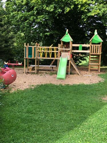 Apartamento Wohnung Mit See Und Bergsicht Im Vier Sterne Hotel