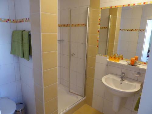 Hostal Pension Roseng�rtchen