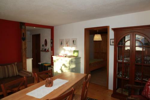 Apartamento Ferienwohnung Schw�rzler