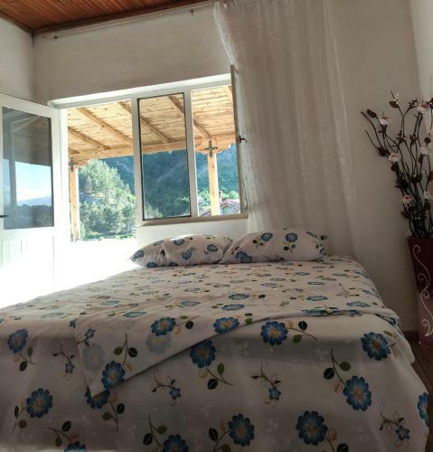 Hostal Maksi Ngjelo