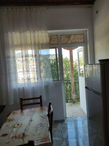 Hostal Maksi Ngjelo