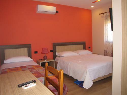 Hostal Joan Guesthouse