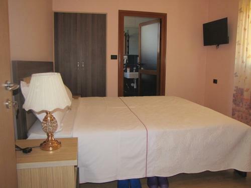 Hostal Joan Guesthouse