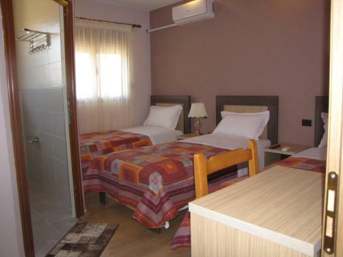 Hostal Joan Guesthouse