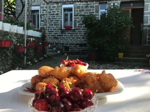Hostal The Mosaic House - Shtepia Me Mozaik