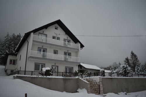 Apartmani Vila