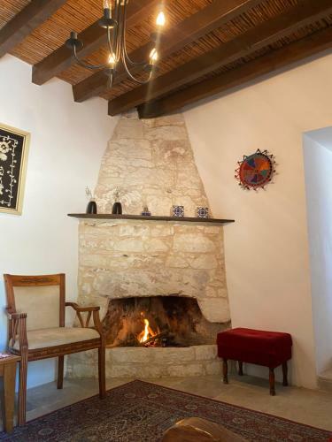 Droushia Corner House