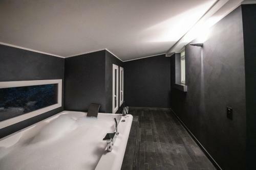 V Apartments