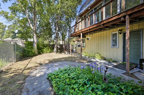 Apartamento Eclectic Fairbanks Studio Walk To Downtown!