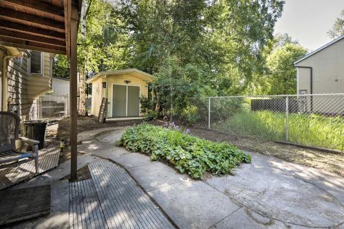 Apartamento Eclectic Fairbanks Studio Walk To Downtown!