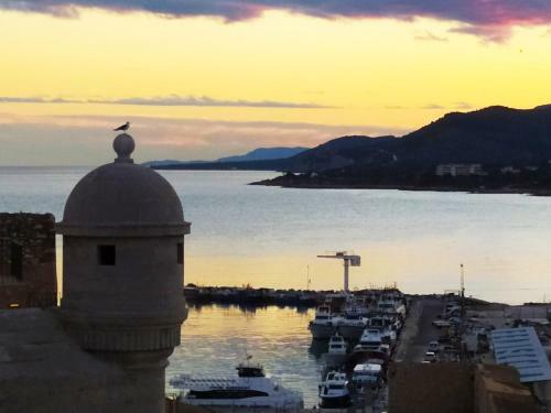 Casas Del Castillo Pe��scola Apartments
