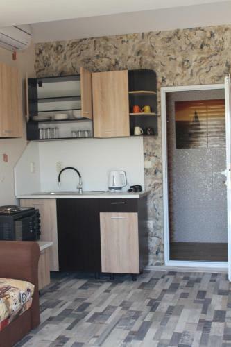 Hostal Guest House Valiland