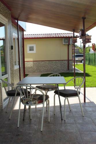 Hostal Guest House Valiland