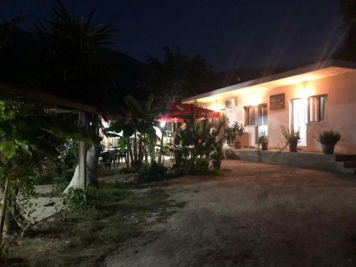 Hotel Seascape Vila