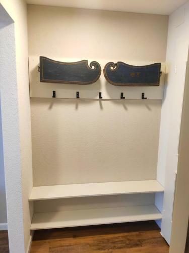 Apartment 401